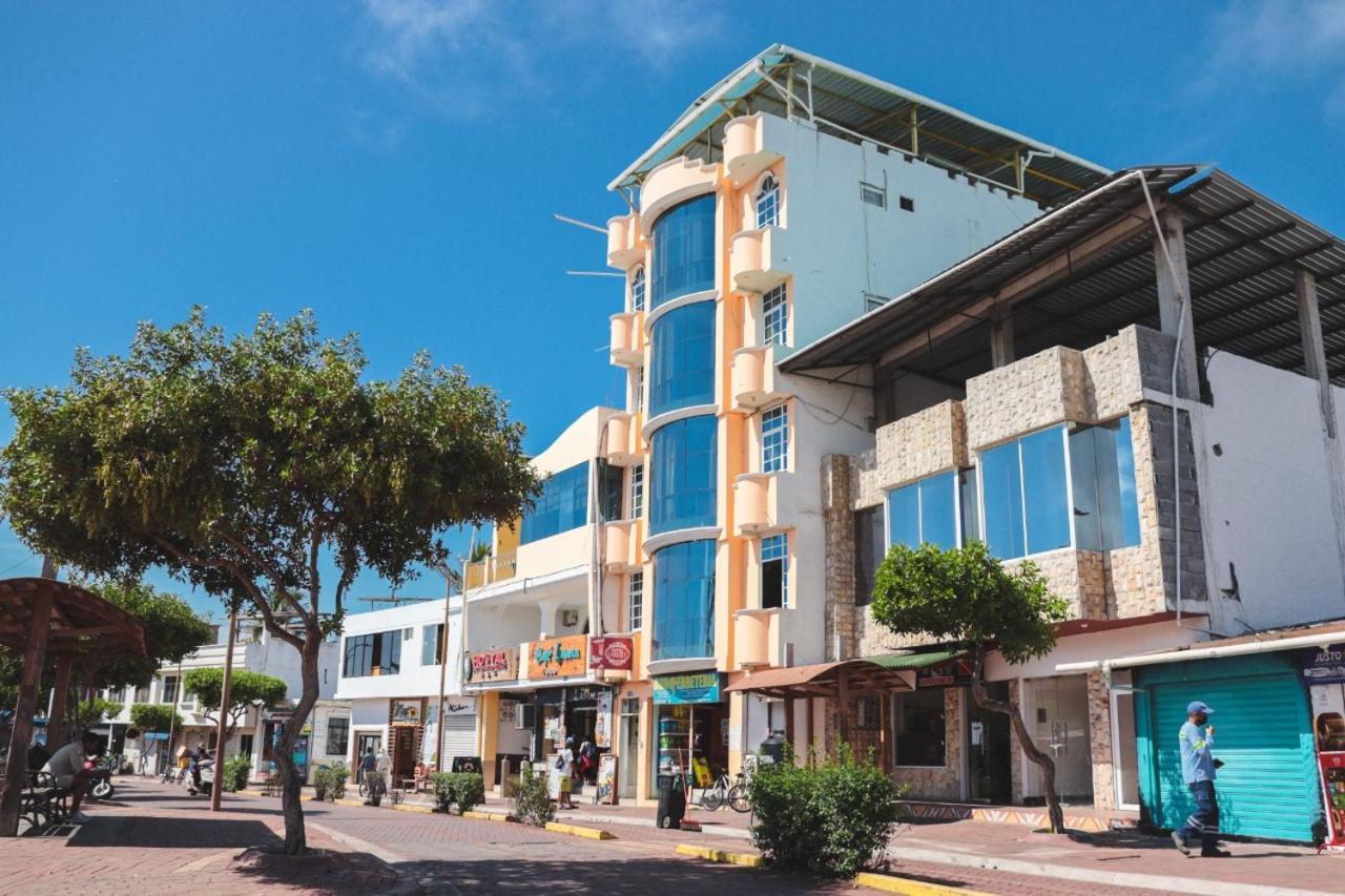 Hostal Carliza Puerto Ayora  Εξωτερικό φωτογραφία