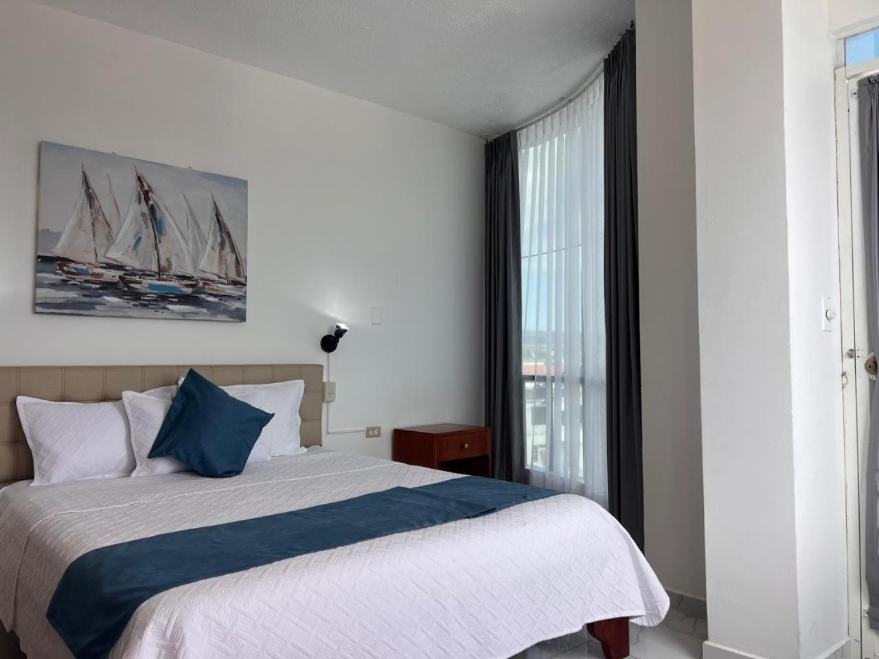 Hostal Carliza Puerto Ayora  Εξωτερικό φωτογραφία